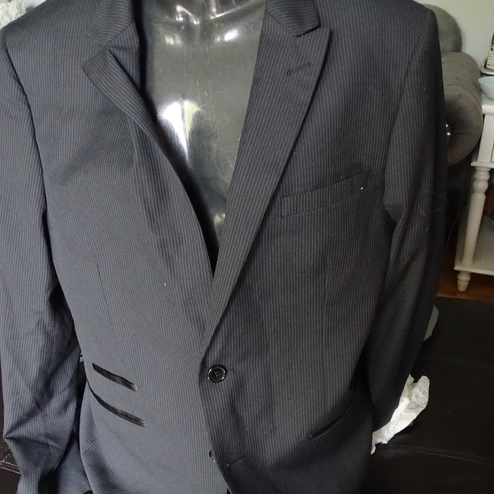 URBAN COLLECTION MENS SUIT JACKET